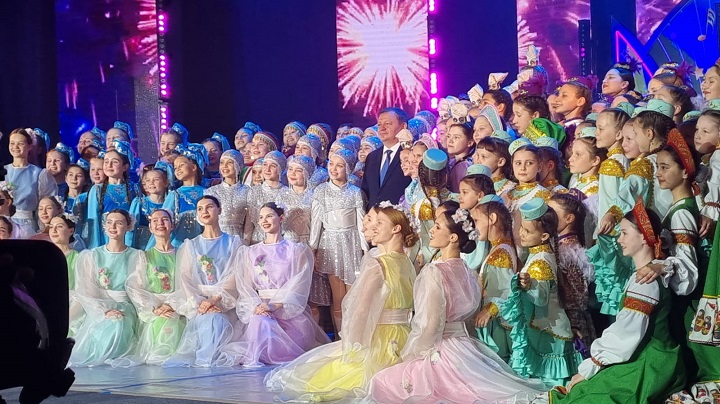 В течение двух дней в Нурлате проходил зональный этап республиканского фестиваля «Созвездие-Йолдызлык». 