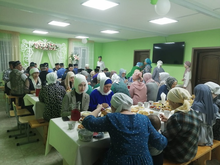 Ифтары в Новошешминской мечети продолжаются