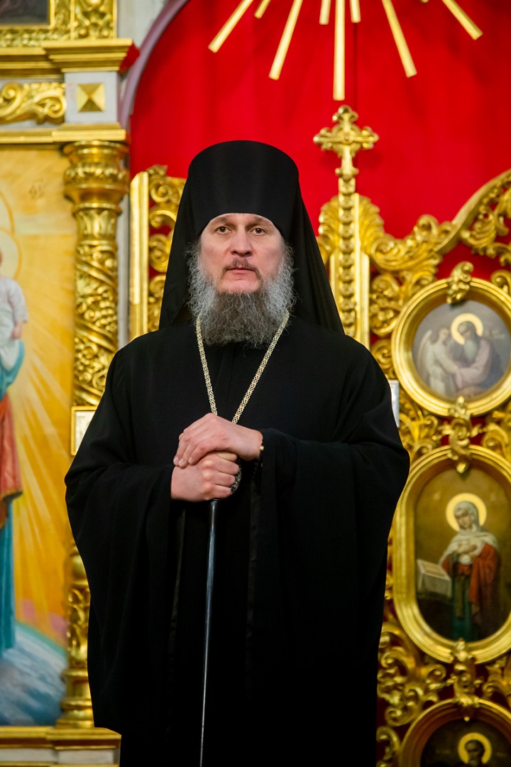 Епископ Чистопольский и Нижнекамский Пахомий поздравляет новошешминцев с Днем защитника Отечества