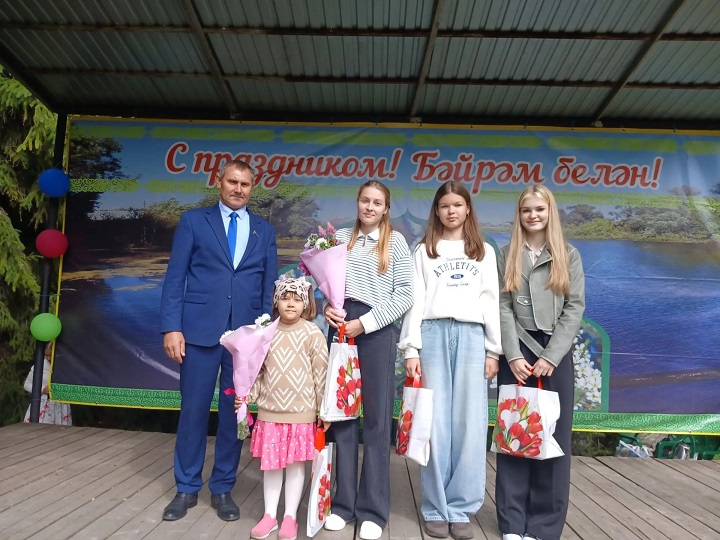 Отдельного внимания удостоились одарённые дети — будущее села: