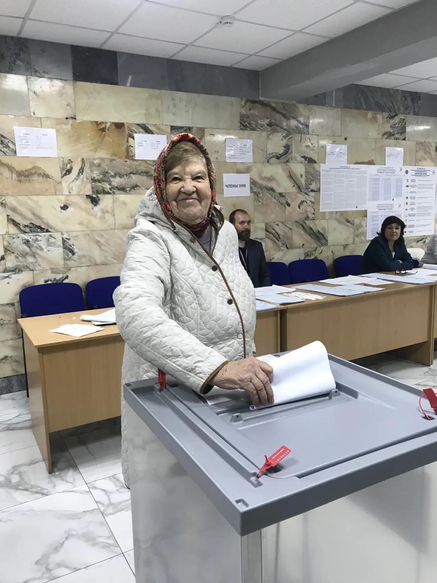 На 10 часов проголосовали более 1500 избирателей района