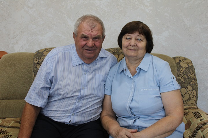 Уже 45 лет живут вместе Александр и Любовь Бадяевы из Слободы Екатерининской