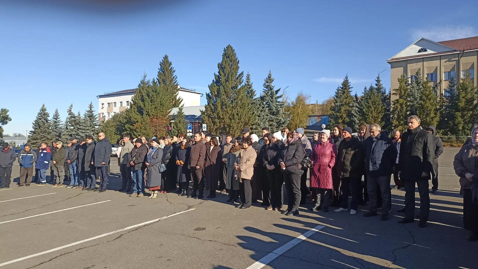 5 октября в селе Новошешминск проводили в последний путь Дмитрия Григорьева, погибшего в ходе спецоперации.