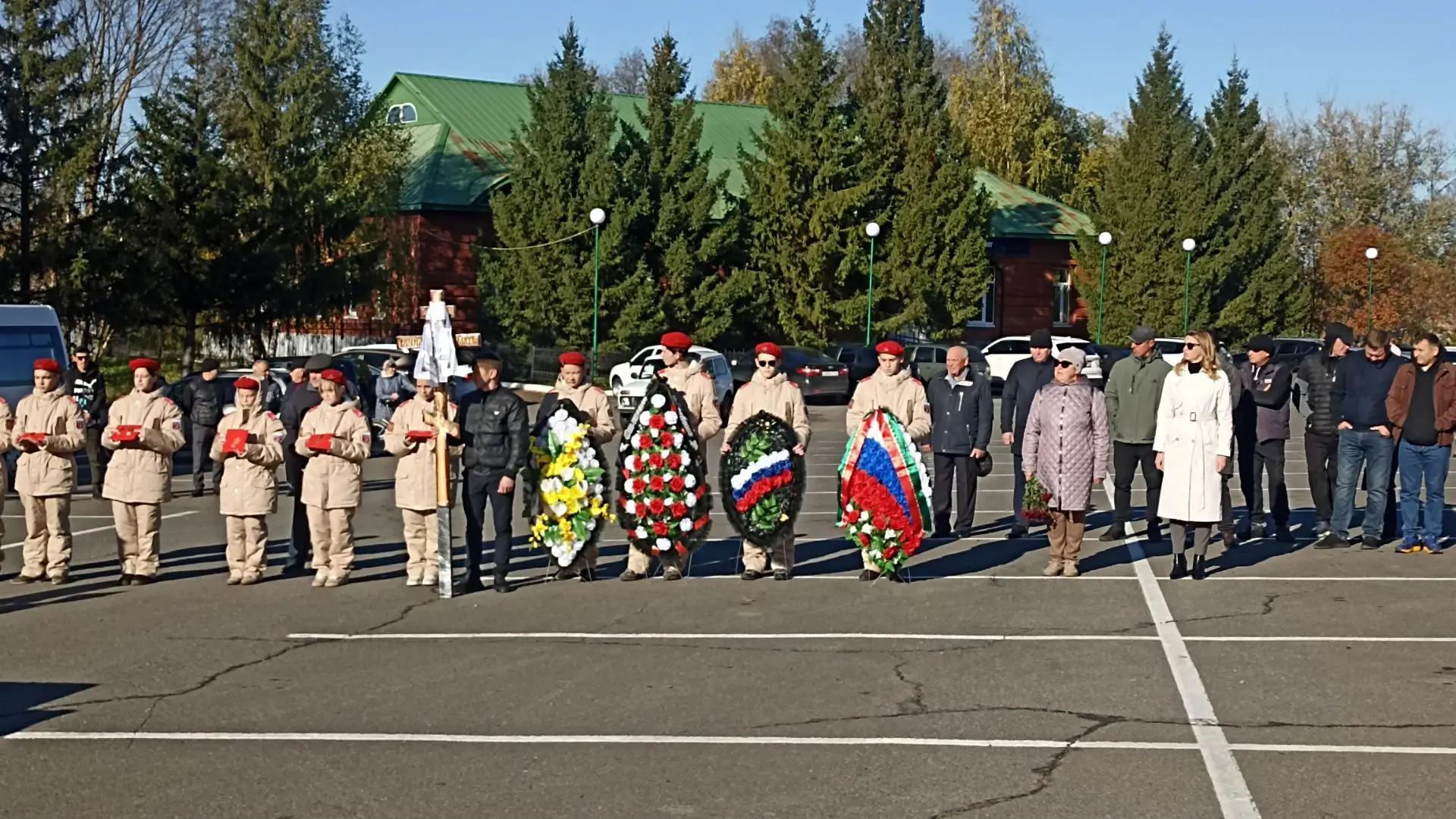 5 октября в селе Новошешминск проводили в последний путь Дмитрия Григорьева, погибшего в ходе спецоперации.