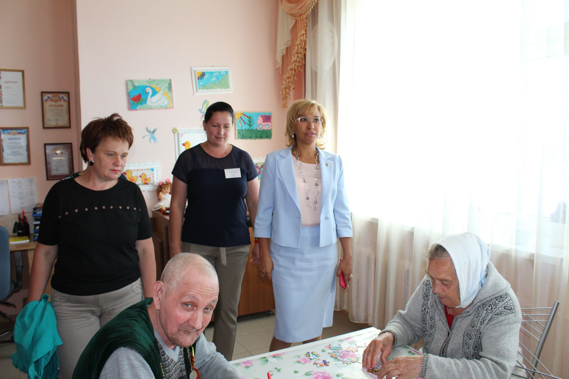 Министр труда, занятости и социальной защиты Татарстана Эльмира Зарипова с рабочим визитом посетила Новошешминский район