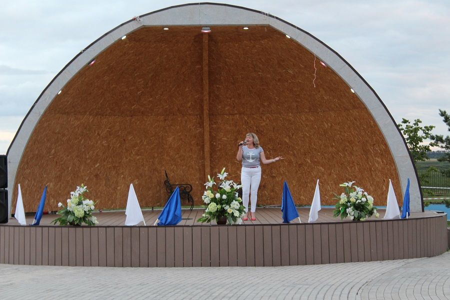 В День Военно-Морского флота в Новошешминском парке культуры и отдыха  прошел концерт в честь праздника