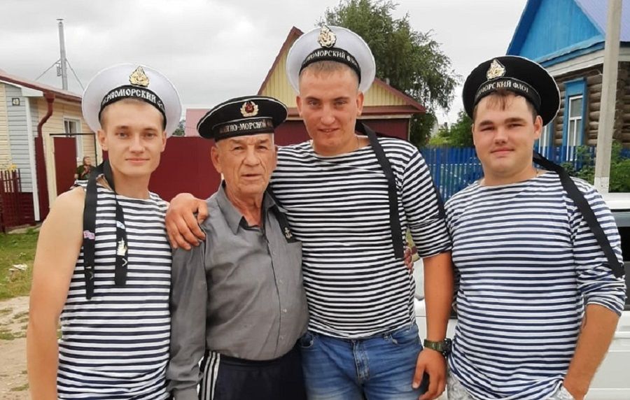 В День Военно-Морского флота в Новошешминском парке культуры и отдыха  прошел концерт в честь праздника