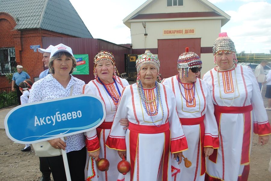 «Выля, хут купас!» («Уйнагыз,  гармуннар!») - Чуаш Чабаксарында