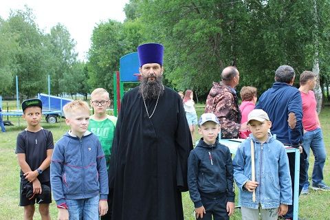 В селе Ленино любят православных педагогов при местном храме