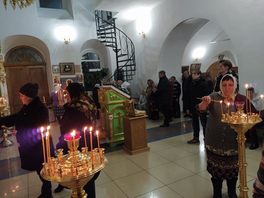 Православные Новошешминска встретили Рождество Христово