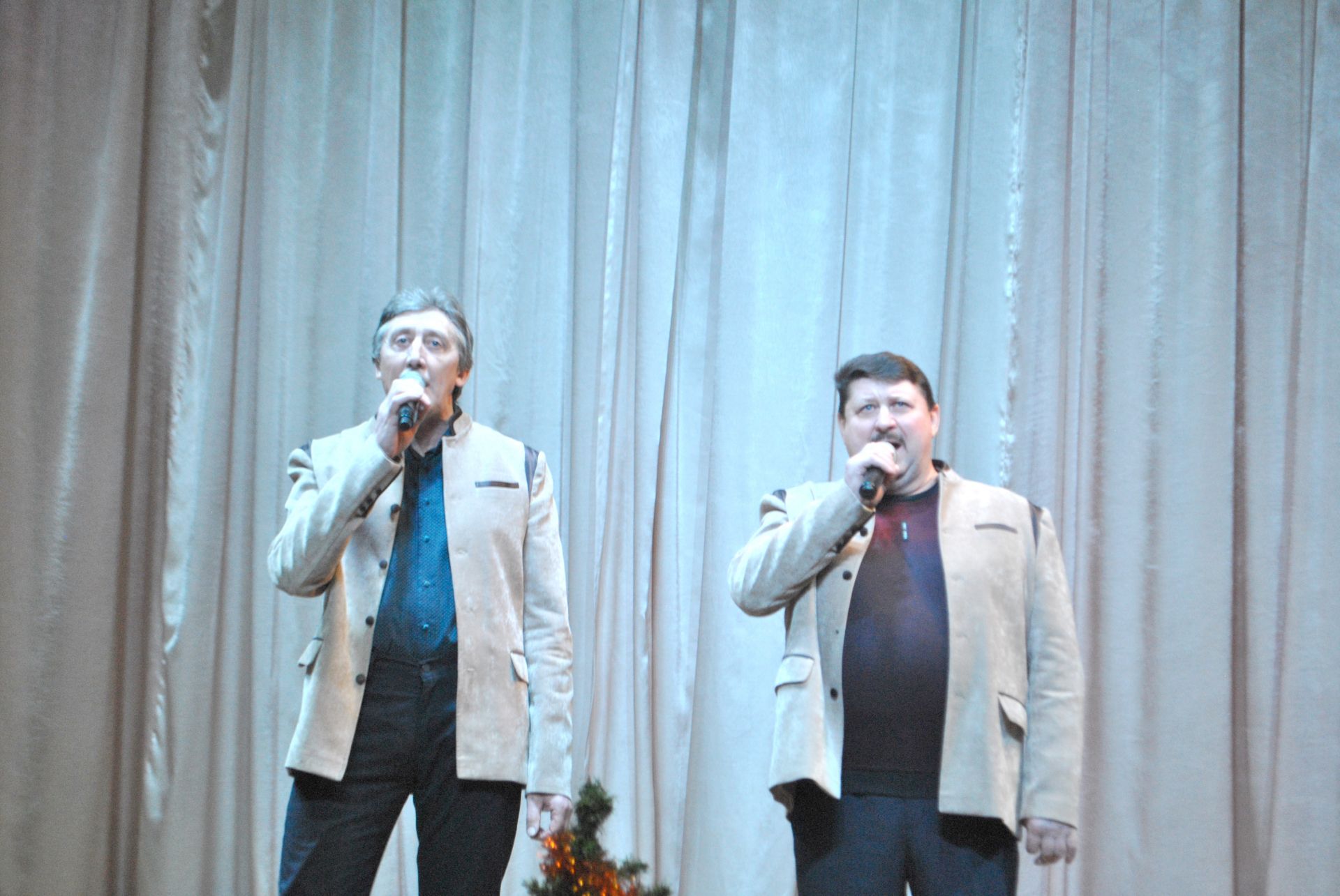 В Новошешминском РДК состоялся благотворительный рождественский концерт