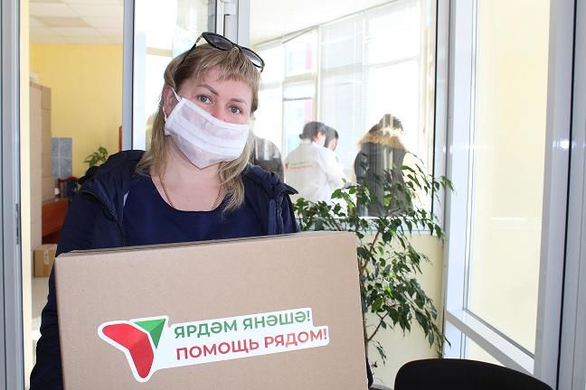 В Новошешминске нуждающиеся семьи начали получать продуктовые наборы