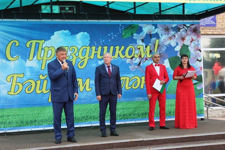 В Новошешминском районе чествовали эстафету флага 100-летия образования ТАССР