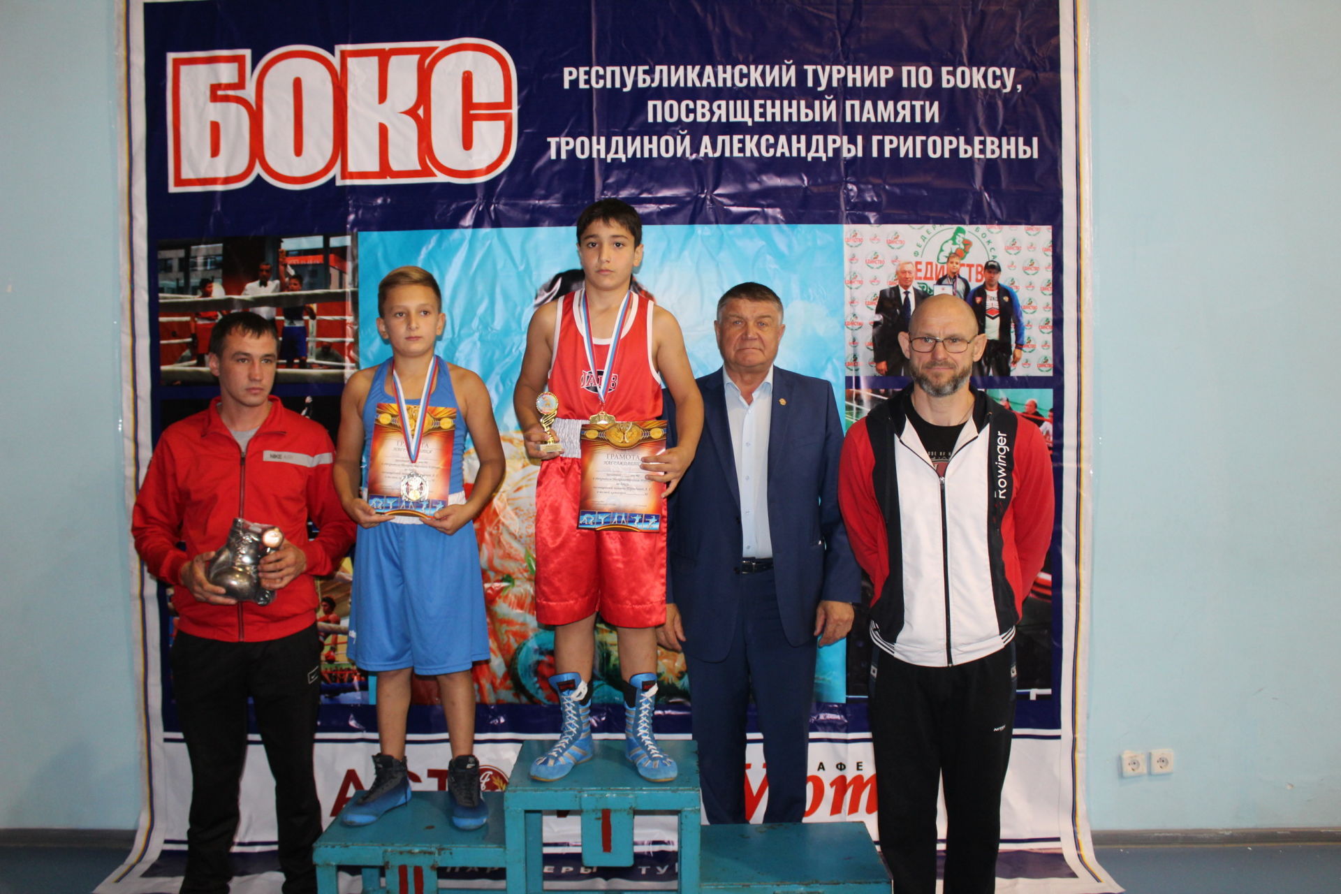 На Межрегиональном турнире по боксу юные новошешминцы завоевали 9 медалей