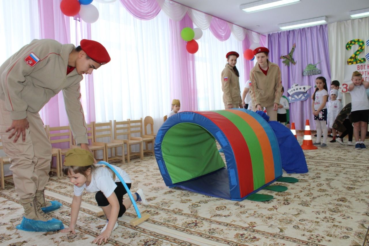 Накануне Дня защитника Отечества в Новошешминском детском саду «Золотой ключик» прошла военно-спортивная игра «Зарница».