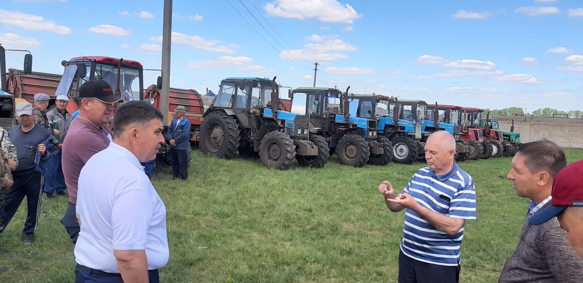 26 мая в Новошешминских сельхозформированиях проверили качество кормоуборочной техники