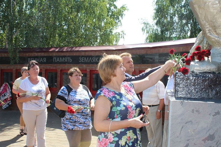 В Новошешминске почтили память погибших