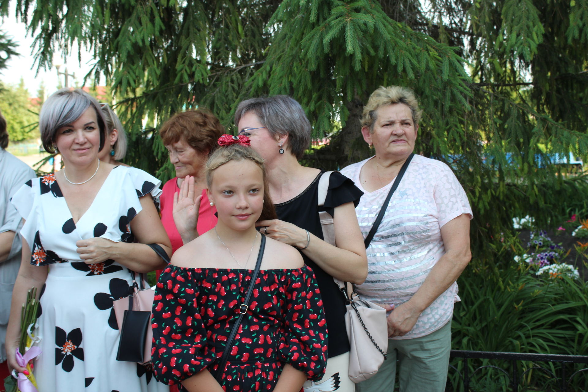 25 июня в Новошешминске прошел районный выпускной бал (фоторепортаж)