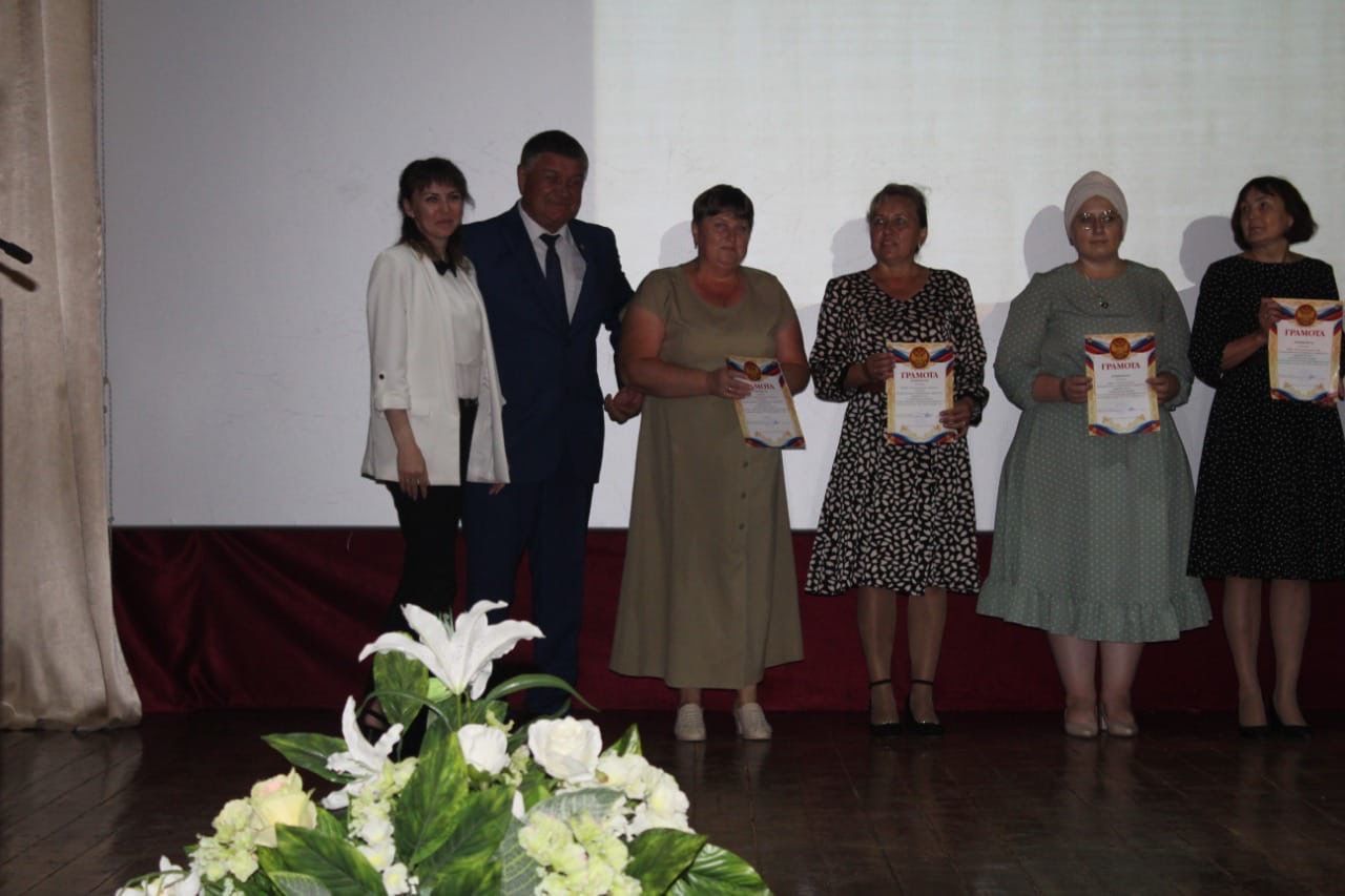 В Новошешминске состоялась августовская педагогическая конференция (ФОТОРЕПОРТАЖ)