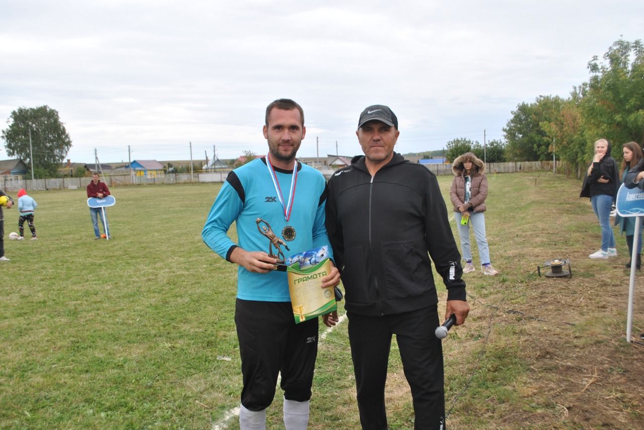 Чемпионат по футболу среди команд сельских поселений Татарстана прошел в Новошешминском районе