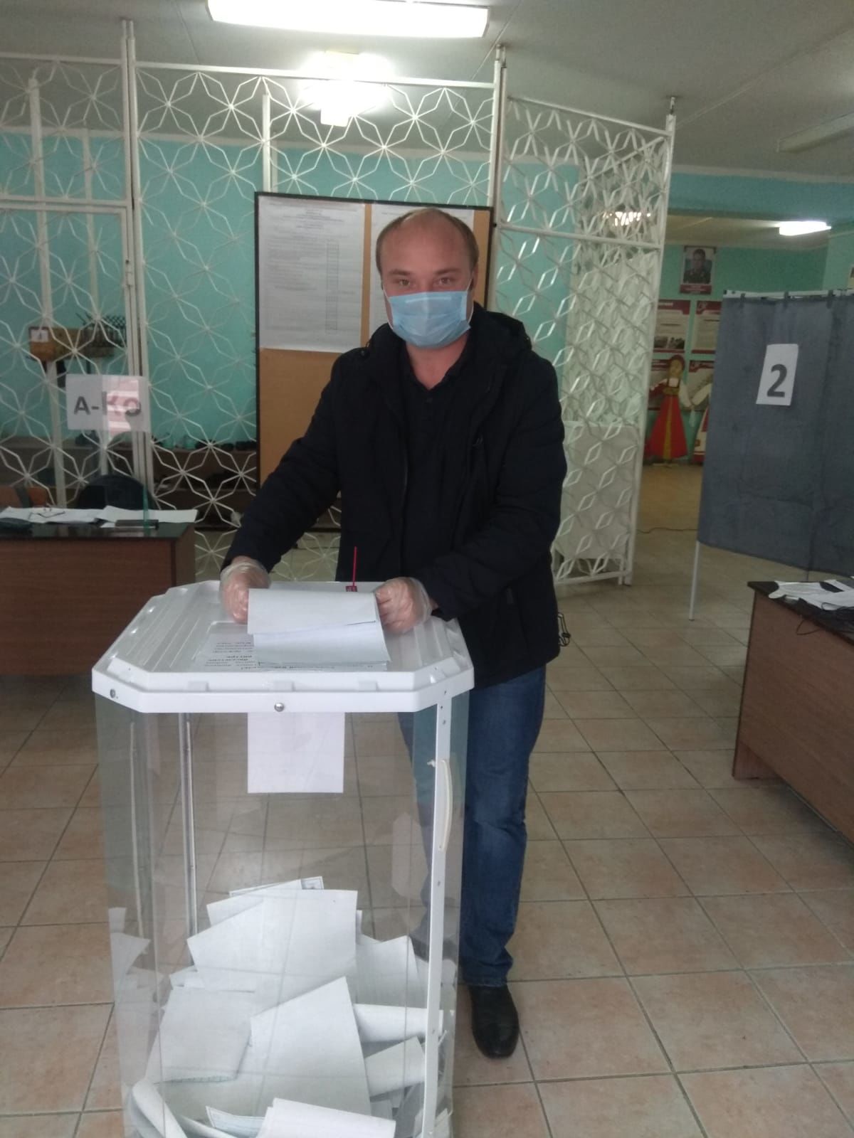 На 15 часов проголосовали более половины избирателей Новошешминского района