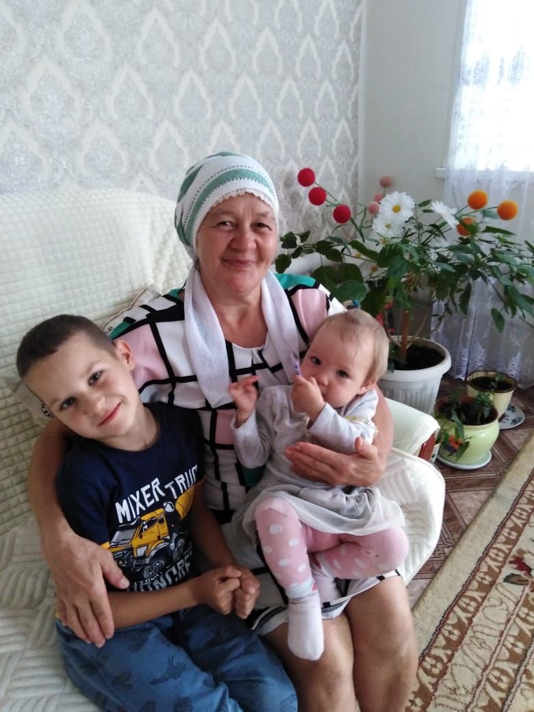 Амине апе или бабе Ане Нурхаметовой из Акбуре  9 сентября исполнилось 90 лет