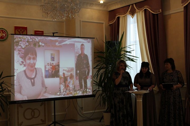 В канун Дня матери в Новошешминском отделе ЗАГС прошло праздничное мероприятие (фоторепортаж)