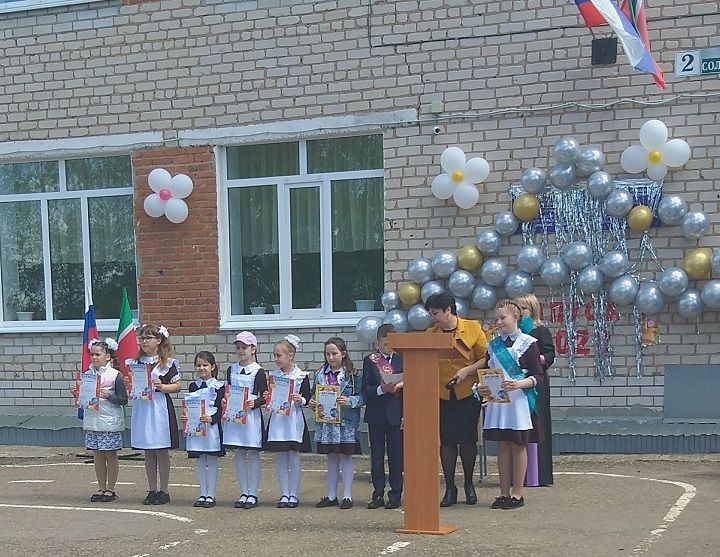 В Новошешминской начальной школе прозвенел последний звонок