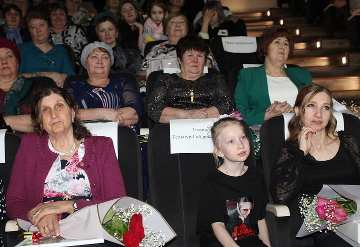 Благотворительный концерт, приуроченный к Международному женскому дню 8 Марта прошел в Новошешминском РДК