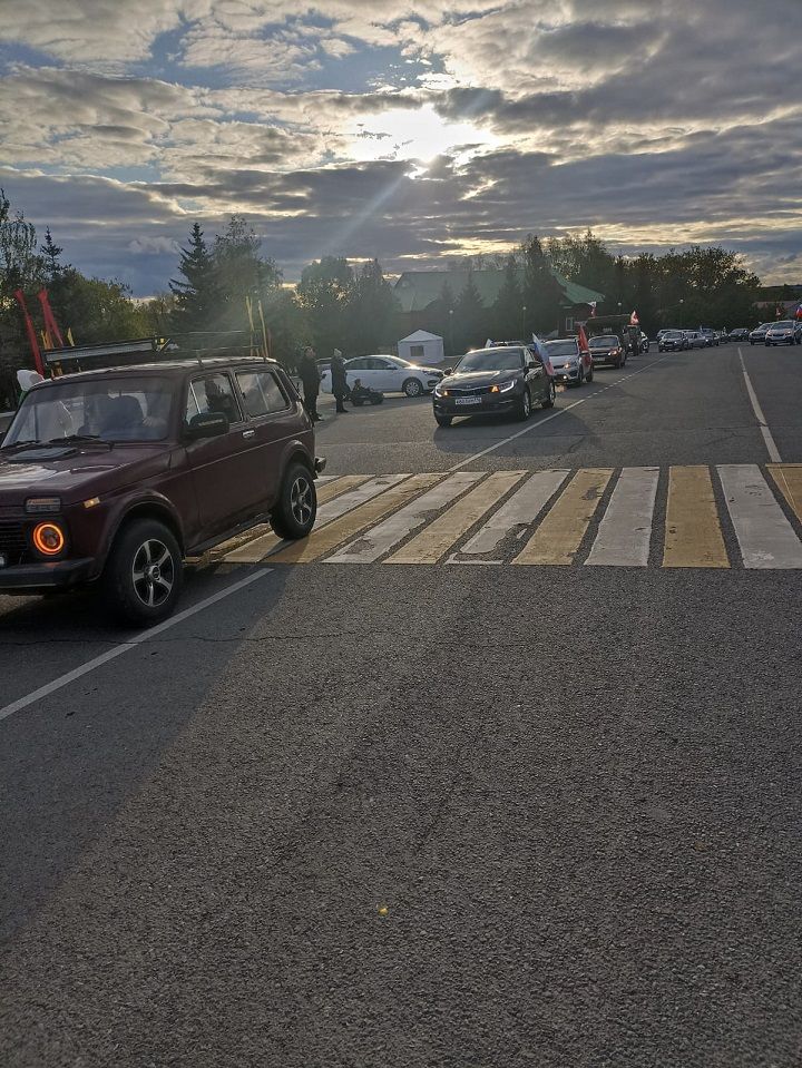 В Новошешминске прошёл автопробег