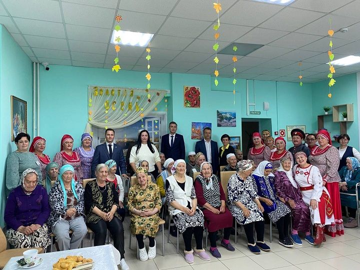 Праздник мудрости и заботы