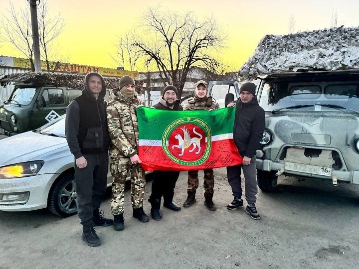 Сугышчыларга тагын ике автомобиль илттеләр