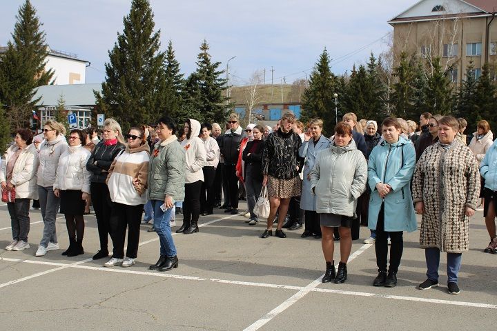 Весной на службу в армию из Новошешминского района призваны 17 ребят