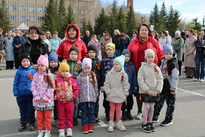 Весной на службу в армию из Новошешминского района призваны 17 ребят