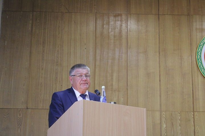 Новошешминский район возглавил новый руководитель