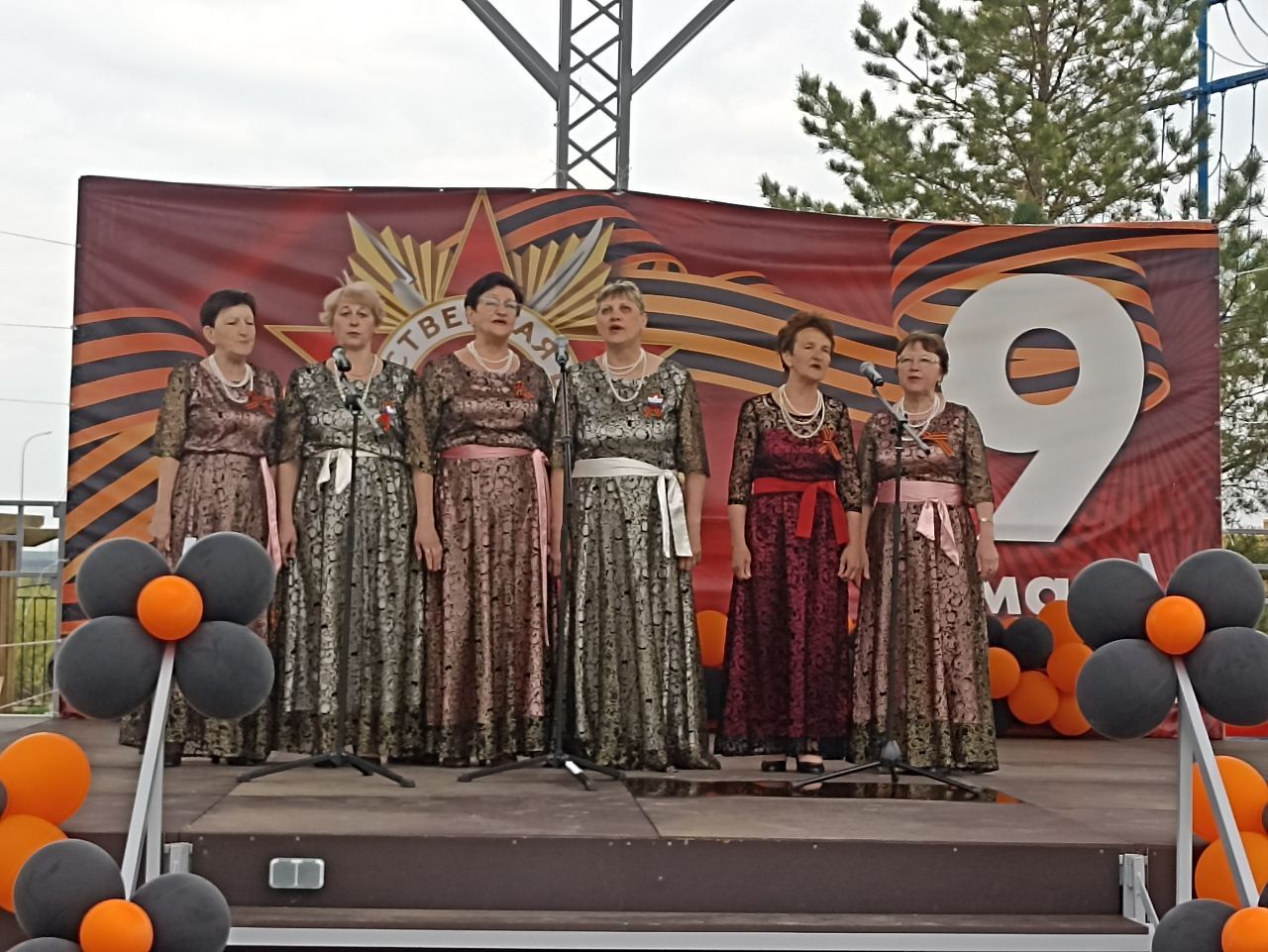 В Новошешминске прошел патриотический фестиваль «Живи, цвети, Победный май!»
