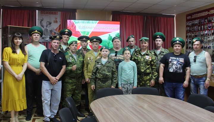 Краеведческий музей посетили ветераны пограничной службы