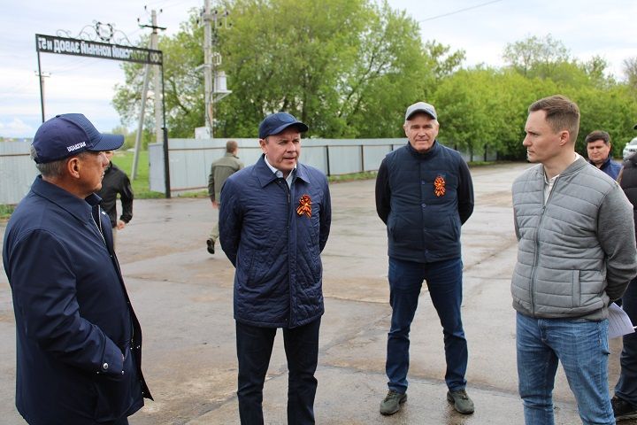 Раис Татарстана посетил Новошешминский  район