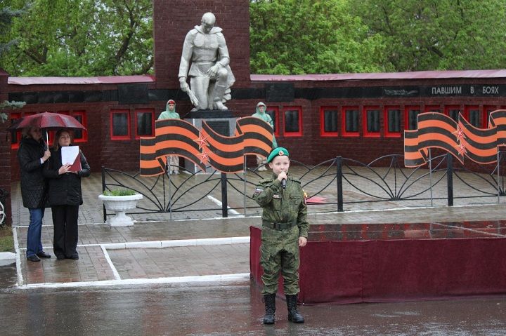 8 мая в Новошешминске прошел автопробег в честь 80-летия Победы
