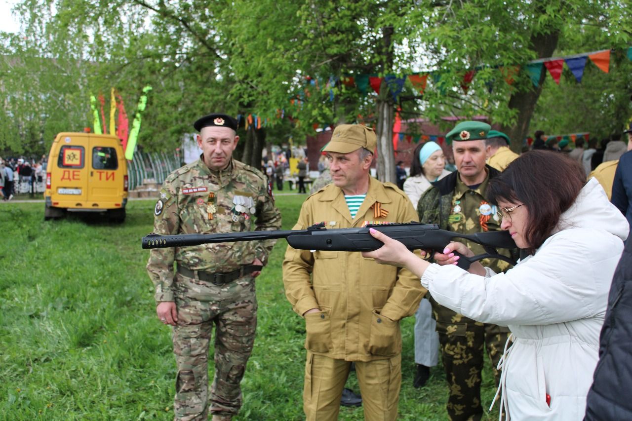 Новошешминцы празднуют 80-летие Великой Победы (фоторепортаж)