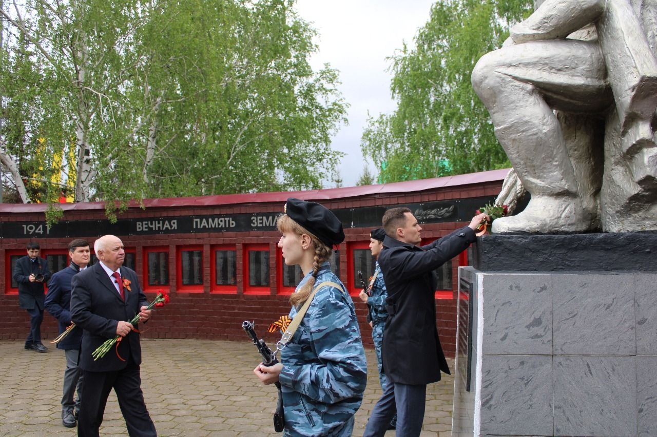 Новошешминцы празднуют 80-летие Великой Победы (фоторепортаж)