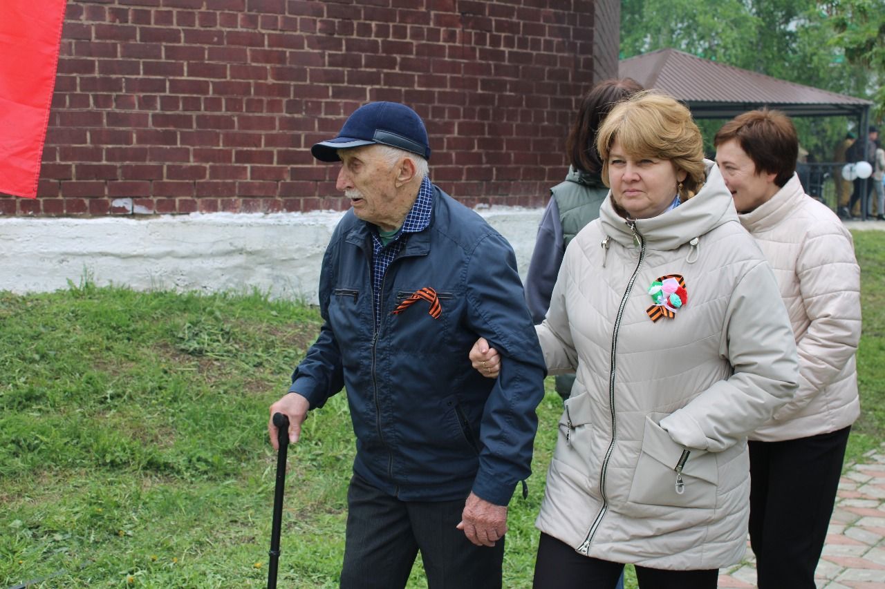 Новошешминцы празднуют 80-летие Великой Победы (фоторепортаж)
