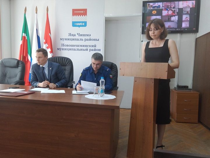 Рассмотрены вопросы безопасности людей