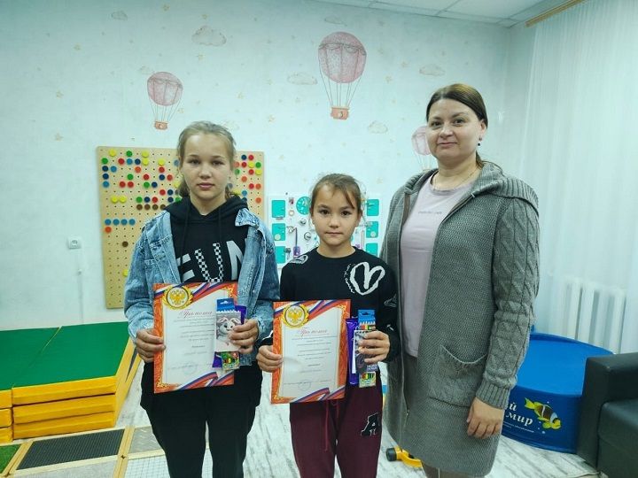 Конкурс детских рисунков «Мы против наркотиков!» в КЦСОН «Забота»