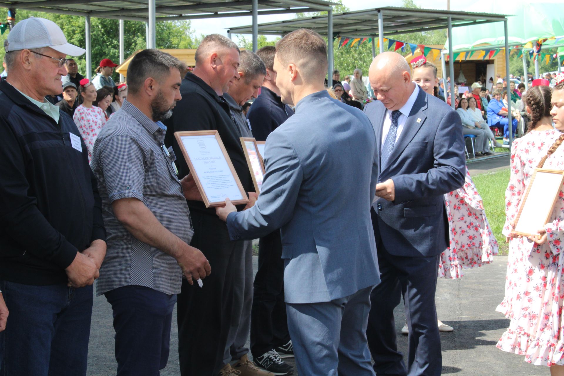 Яңа Чишмәдә Сабантуй (фоторепортаж)