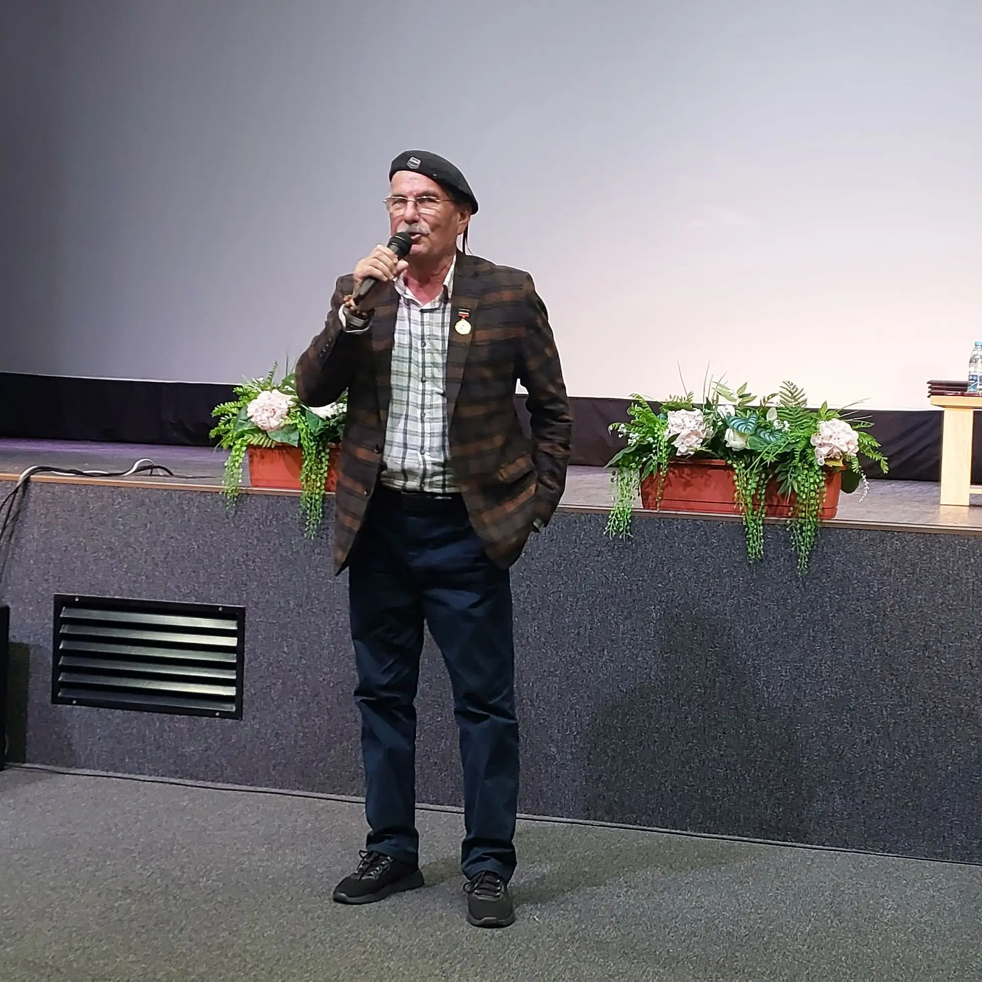Хезмәттәшебез Лилия Фәттахова Габдулла Тукайга 140 ел тулу уңаеннан чыгарылган Истәлек медале белән бүләкләнде
