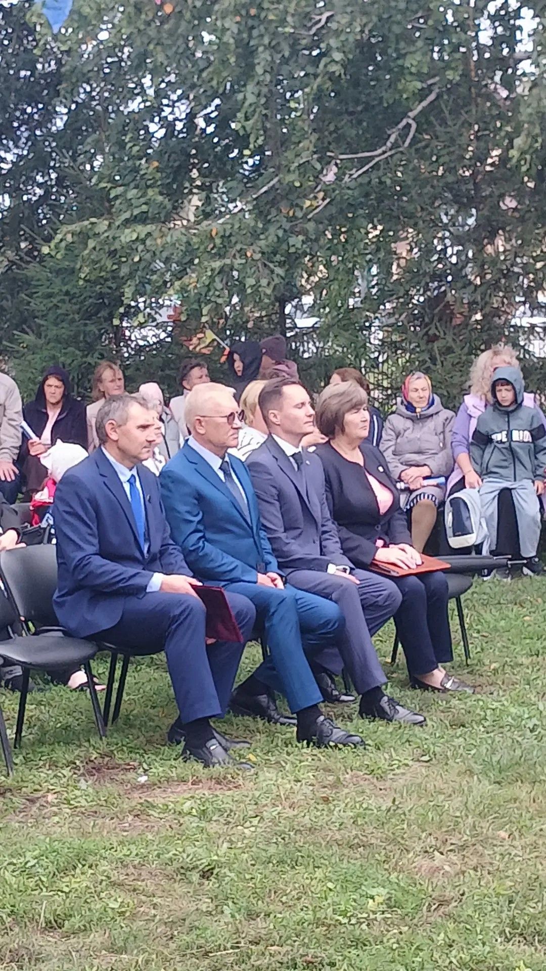 «Медовый спас» собрал за одним столом и старших, и младших