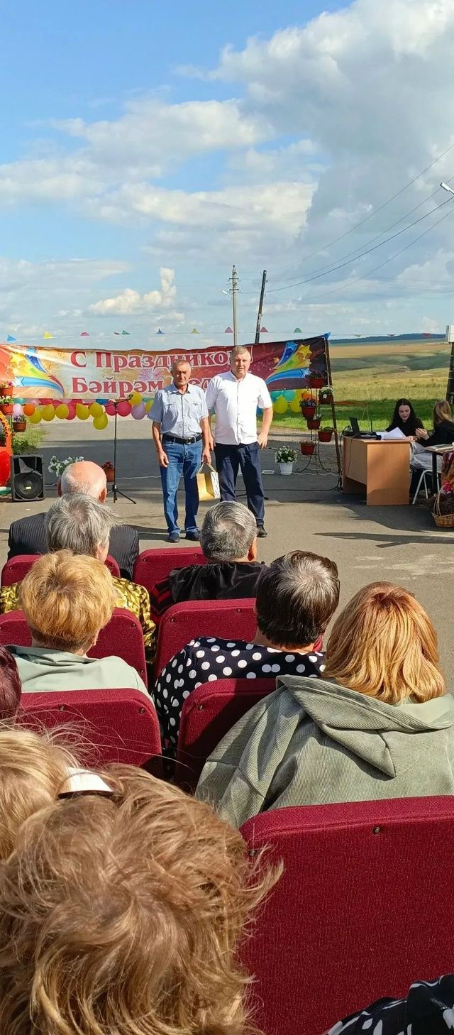 На территории Лебедкинского клуба прошёл праздник «День деревни - Сердцу милый уголок»
