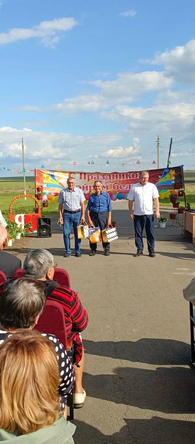 На территории Лебедкинского клуба прошёл праздник «День деревни - Сердцу милый уголок»
