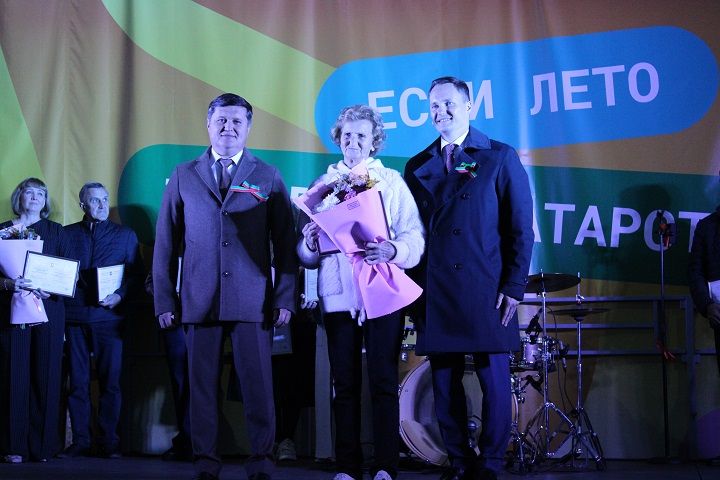 Заслуженные награды, яркий концерт и праздничный салют